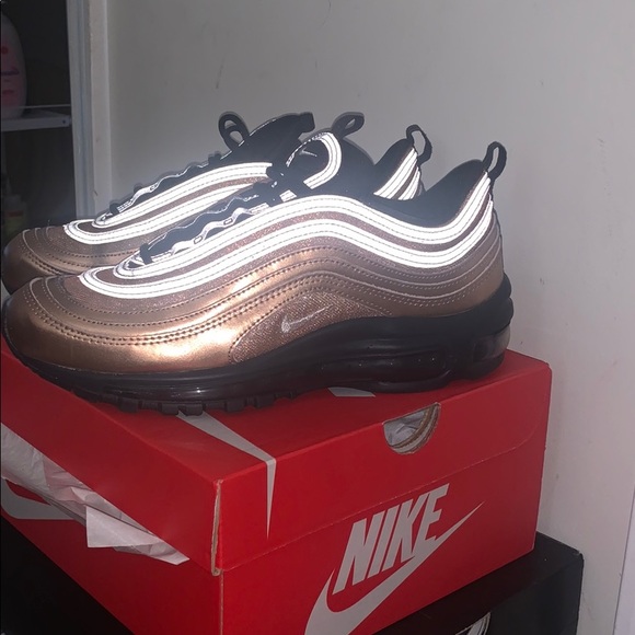 Nike Air Max 97 - Picture 2 of 11